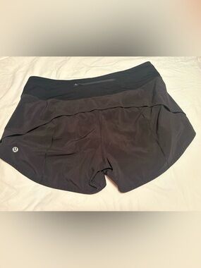 lululemon athletica Black Women's Athletic Shorts with Back Zip Pocket